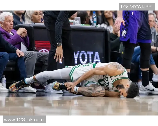 11月12日东部卡位战!凯尔特人客场挑战76人 塔图姆能否率队延续交锋优势?