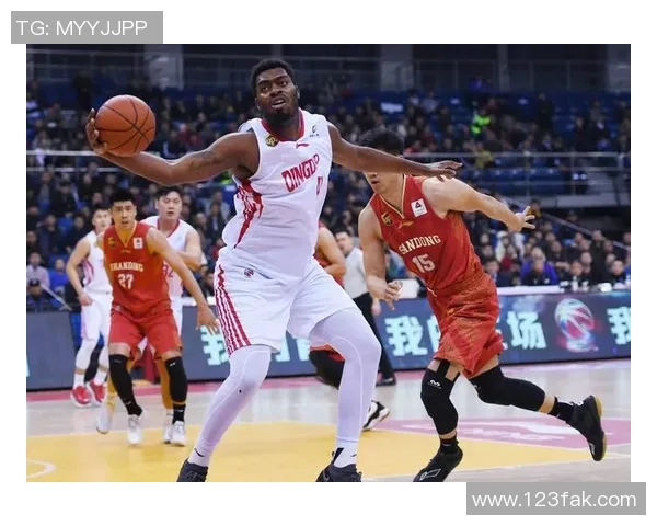 失望！广东队重磅引援得3分+4犯+2次空篮不中，媒体人：这状态真不行