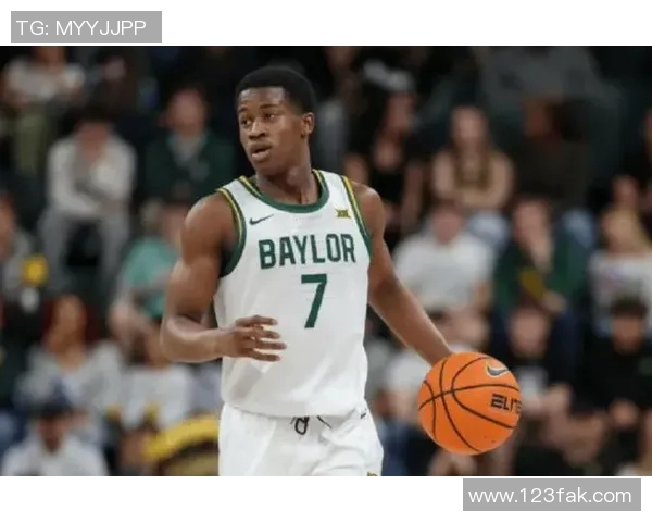 埃奇库姆近三场74分10抢断4封盖 2003年詹姆斯以来新秀第一人